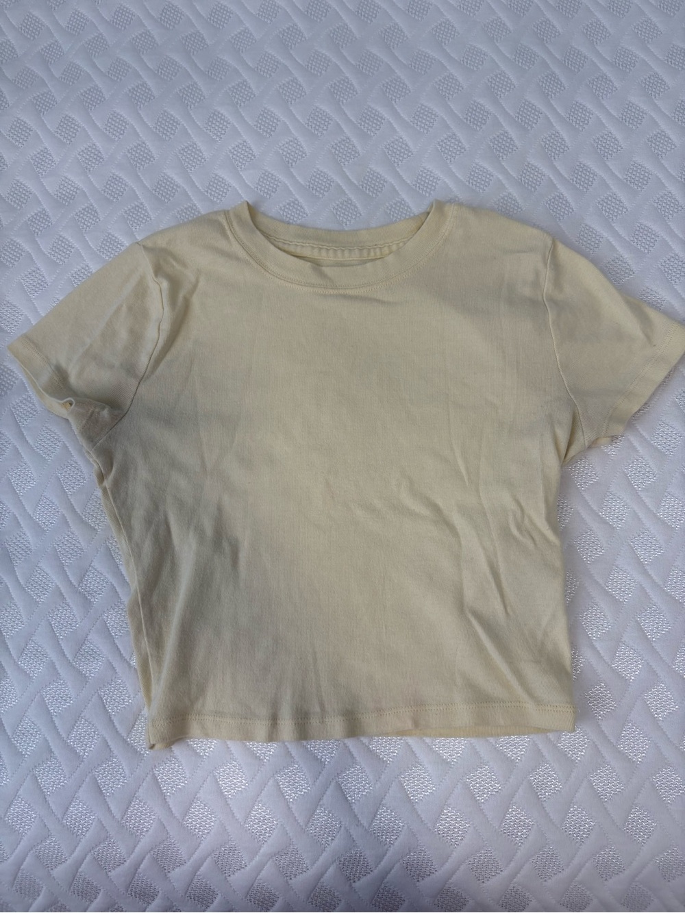 Hollister Light Yellow Short Sleeve Crew Tee S